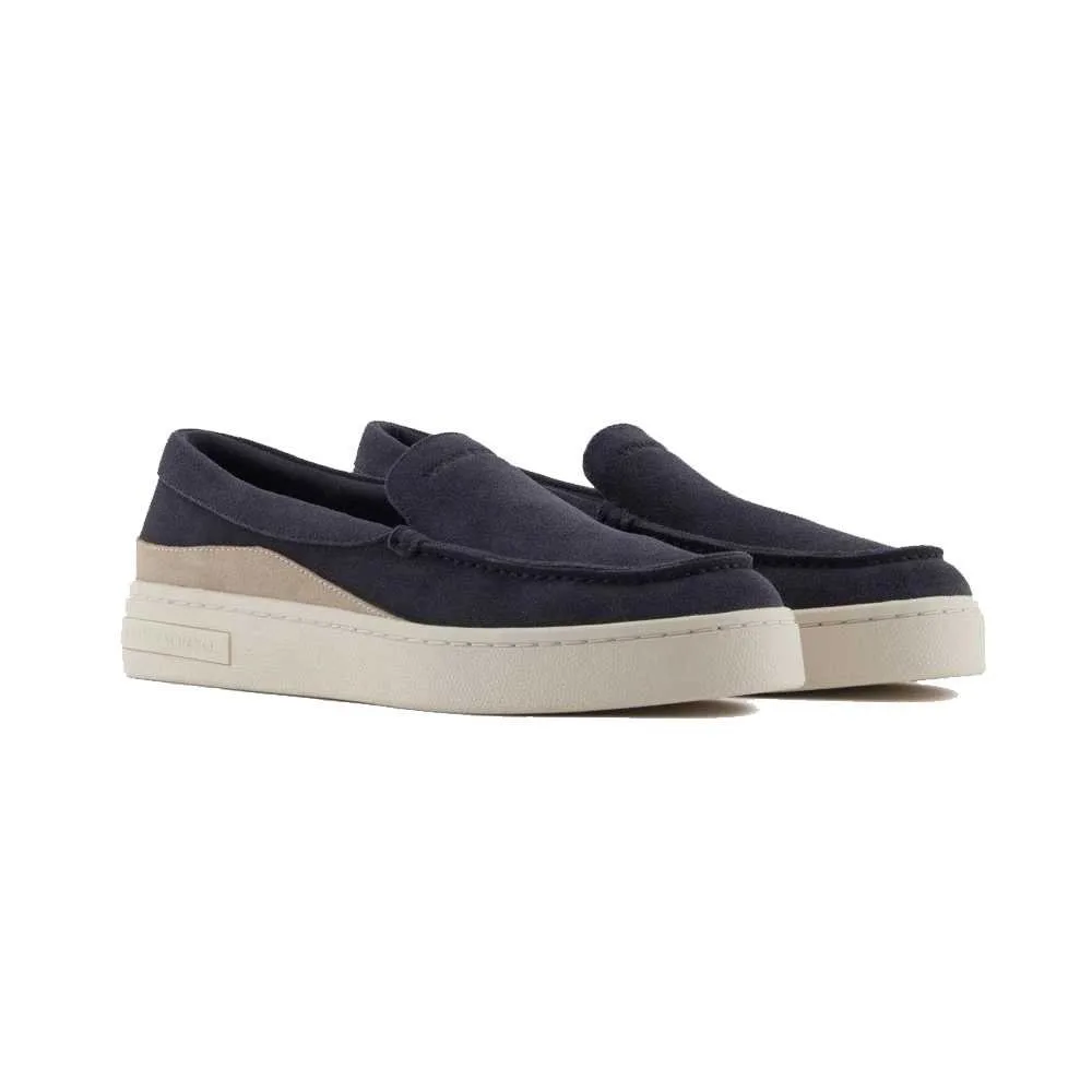 DEEP NAVY PLAZA TAUP